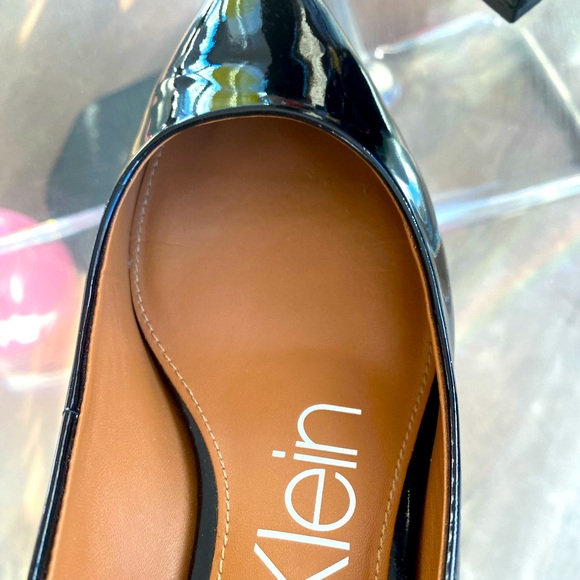 Calvin Klein Heels size 7 - Picture 4 of 6